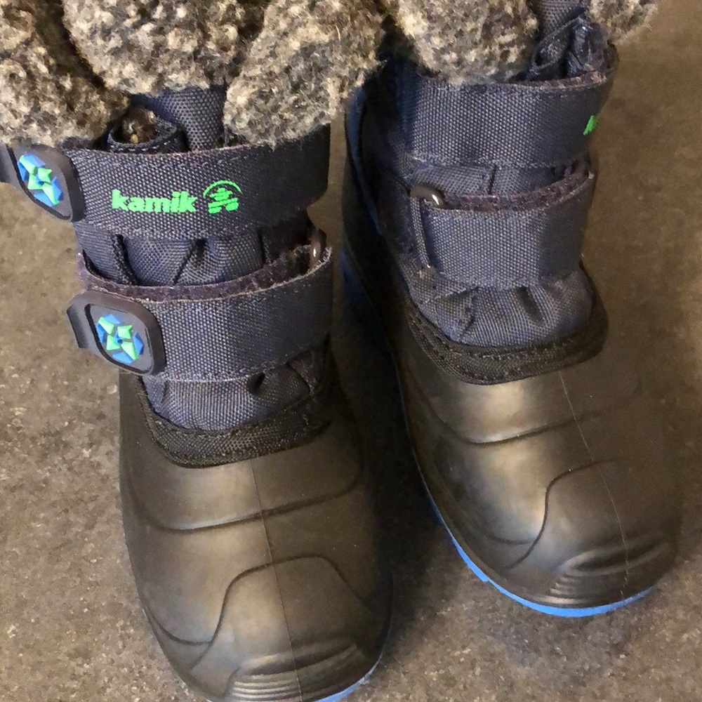 Size 8 Kamik Snow Boots VGUC.